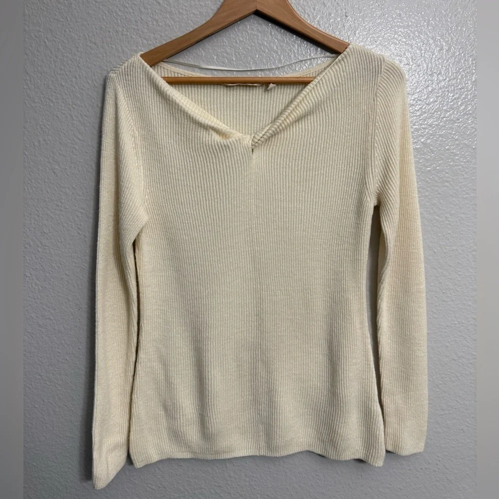 Soft Surroundings Ivory Cream Ribbed Twist Neck Sweater